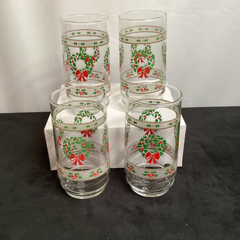 Indiana Glass Victorian Christmas Tumbler set